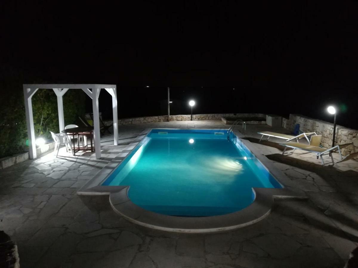 منزل الضيف ألبيروبيللو  في Trullo Monte Del Sale المظهر الخارجي الصورة